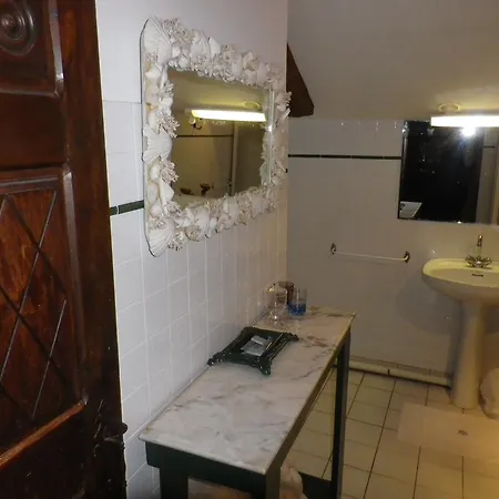 Bed and breakfast Et Table D'hotes Manoir Capcazal De Pachiou Mimbaste