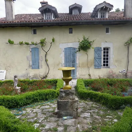 Et Table D'hotes Manoir Capcazal De Pachiou